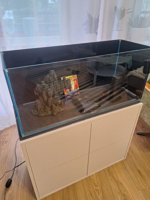 Akwarium 84 litry ! Cały komplet z szafką ! 3 letnie !