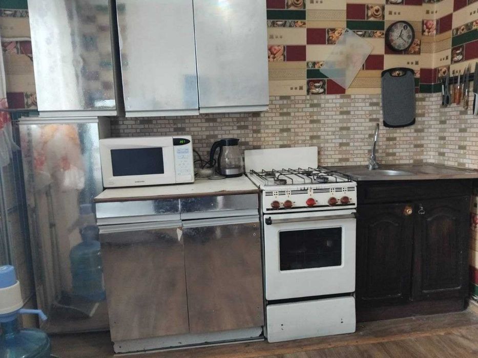 Продам кухню мебель