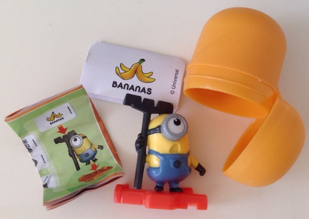 Игрушки киндер серия "Гадкий Я"