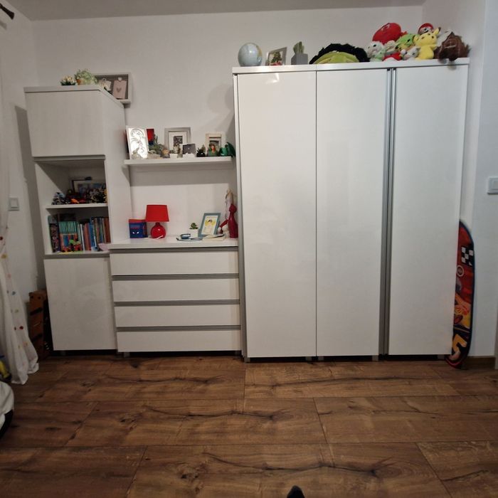 Komplet MEBLI BODZIO seria Aga bialy polysk