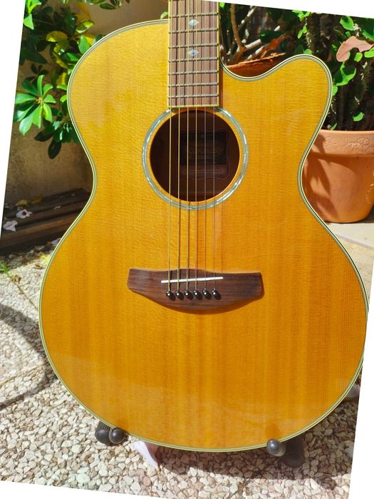 YAMAHA CPX900 Acoustic Electric Guitar / Guitarra