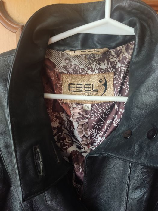 Жіноча шкіряна куртка