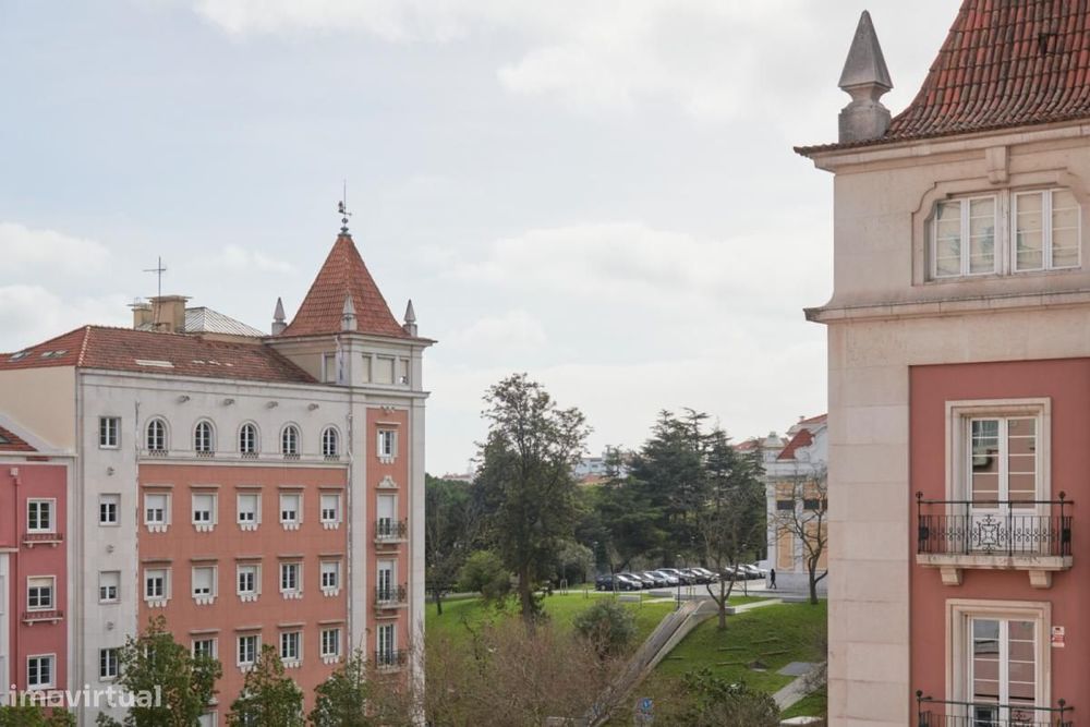 Quarto - localizado em Marquês de Pombal Lisbon