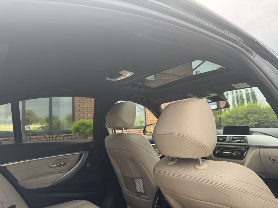 BMW F30 330e  m-paket Hybrid 2016 europa