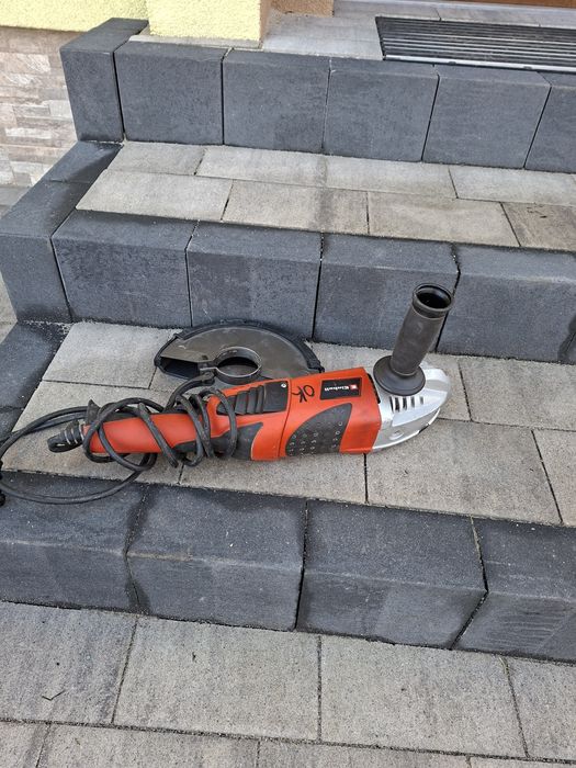 Szlifierka kątowa Einhell TE-AG 230