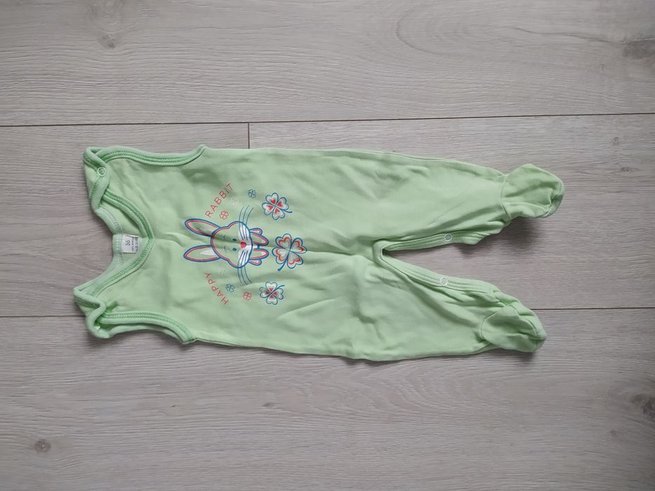 Śpioszki niemowlęce