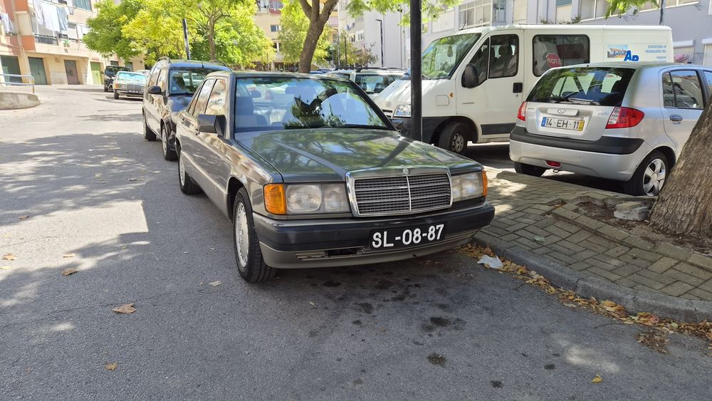 Mercedes-Benz 190