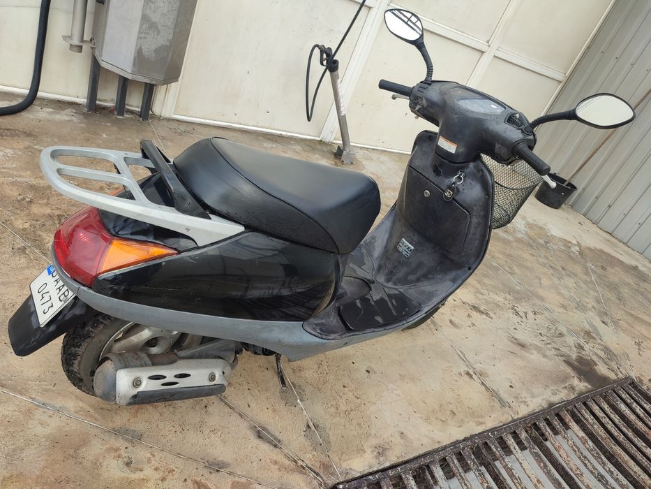 Продам скутер Honda Lead af48