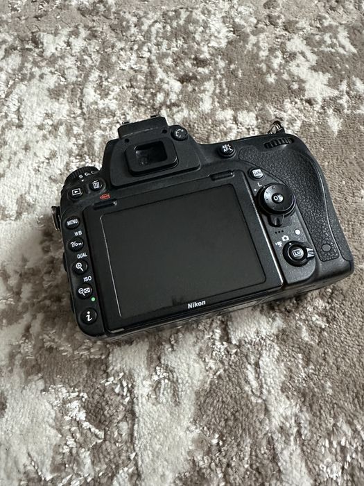 Фотоапарт Nikon d750