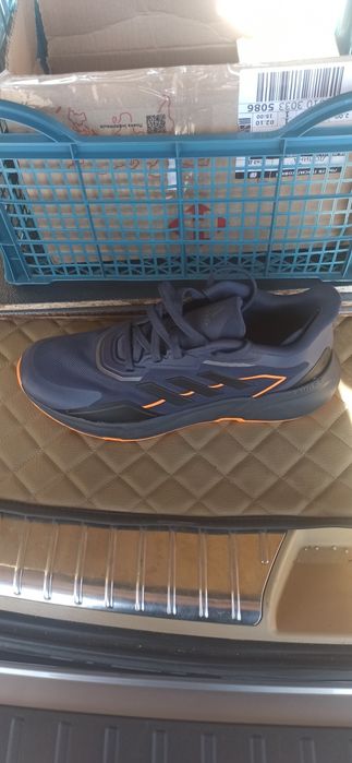 Кросівки адідас 46 розмір