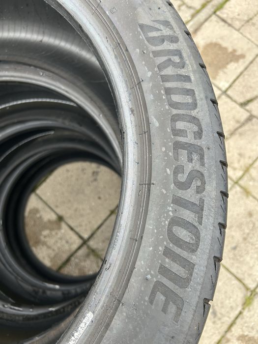 55 Opony Letnie Bridgestone 265/45/21 Bardzo Ładne