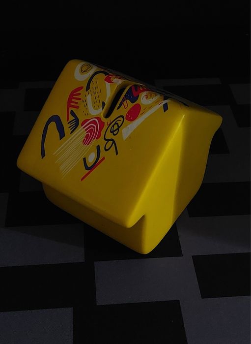 Żółta ceramiczna Skarbonka Lidl "W Lidlu oszczędzanie ma swój dom"