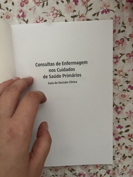 Livro Consultas de Enfermagem nos cuidado de saude primarios