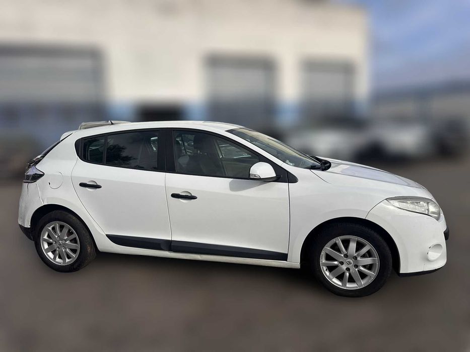 Renault Mégane 1.5 DCI Van de 2010 Salvado