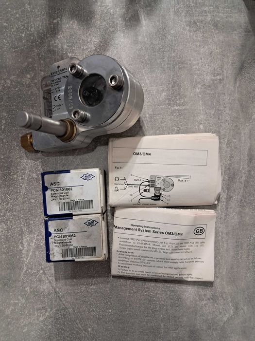 Regulator poziomu oleju  OM3-CBB