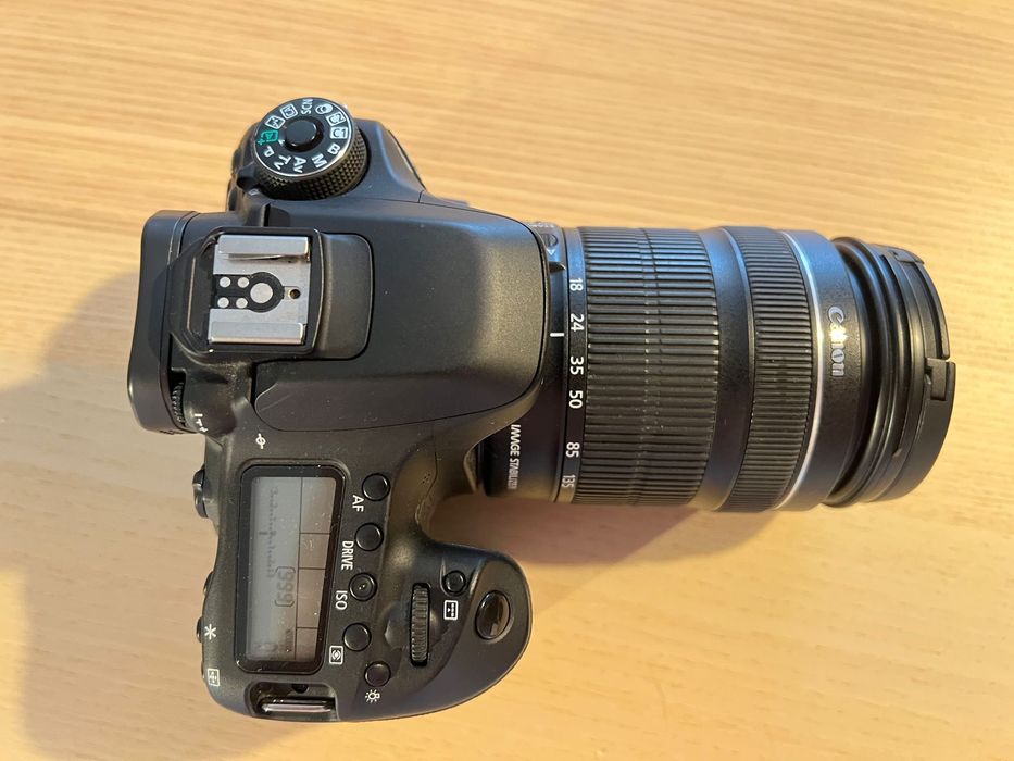 Canon EOS 80D + 18-135mm IS USM – Excelente estado