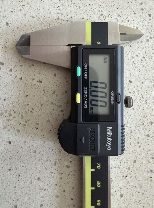 Suwmiarka Mitutoyo model CD-15APX