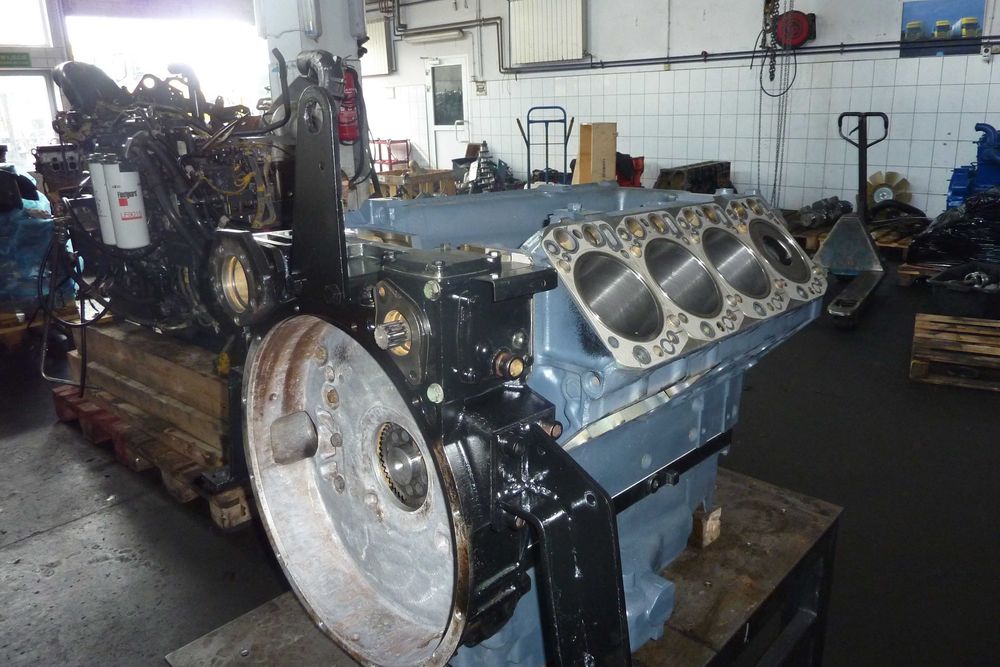 Silnik Caterpillar 3126 C4,4   C7   C9    oraz  inne wersje  naprawa  remont