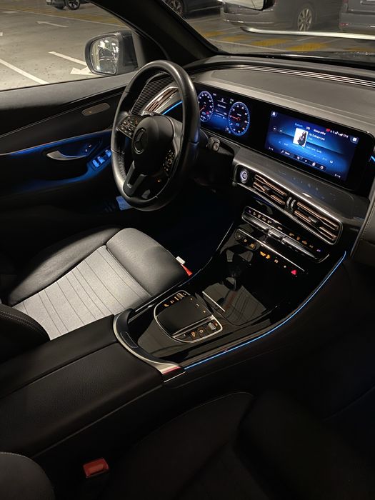 Mercedes EQC400 75mil kms IVA dedutível SOH 98,38%