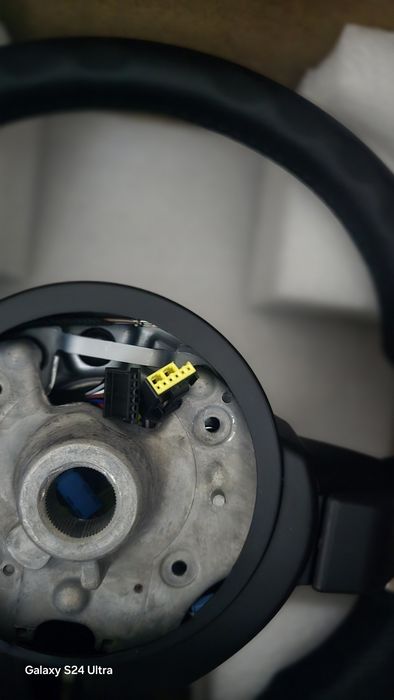 Volante BMW E81 E82 E87 E88 E90 E91 E92 E93 E70 E71 E84.