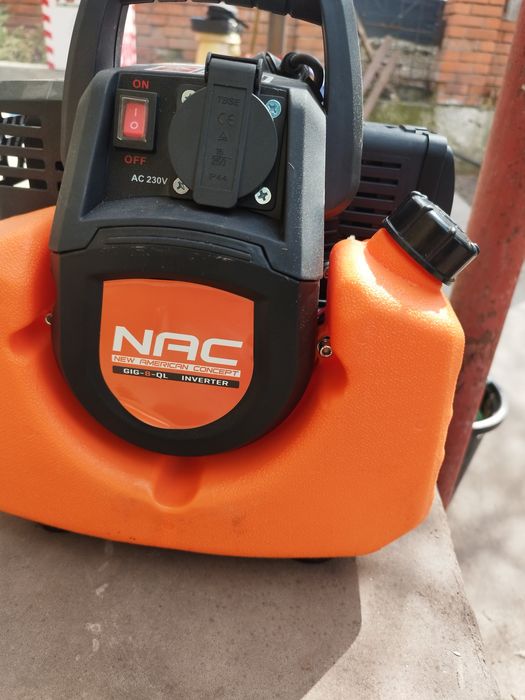 Продается инверторный бензиновый генератор 0.88квт