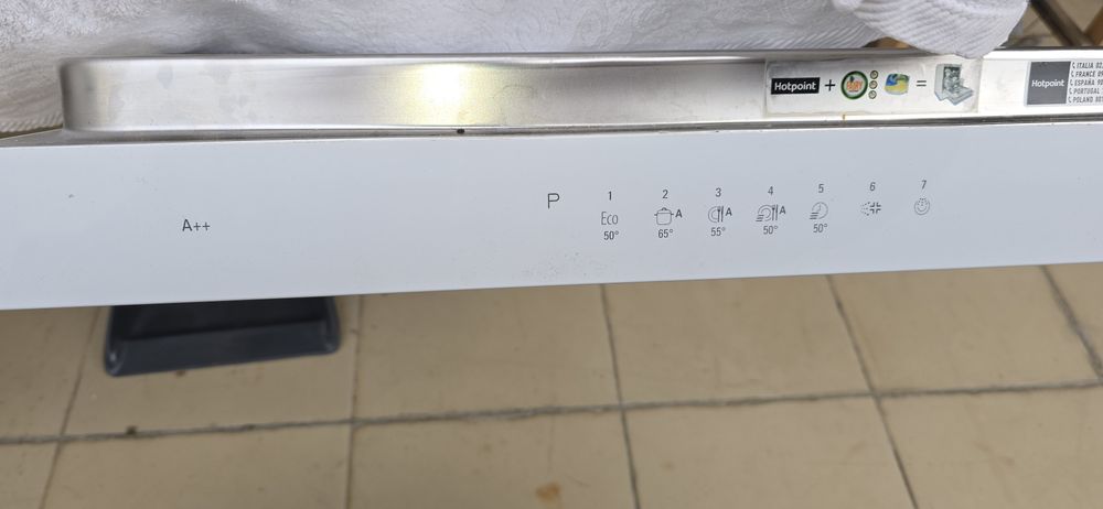 Máquina de lavar loiça Ariston Hotpoint