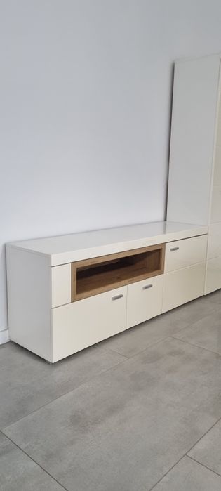 Zestaw mebli do salonu – komplet –