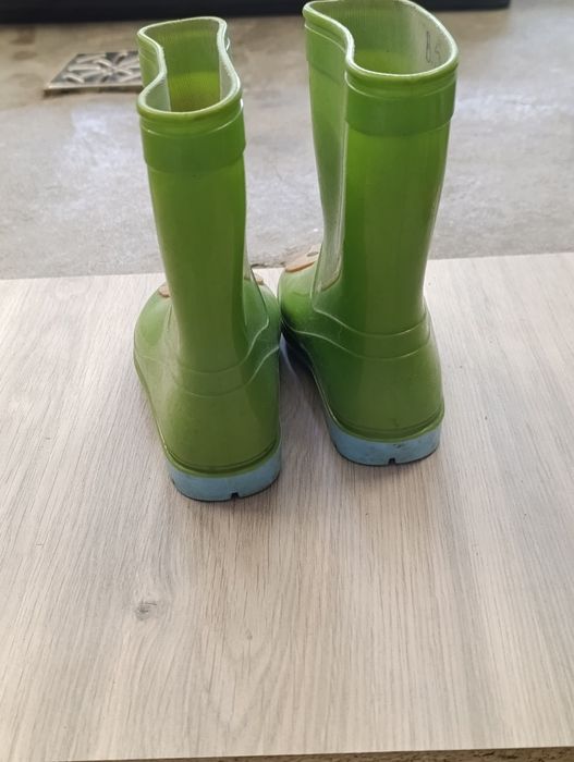Buty chłopiece w rozmiarze 26