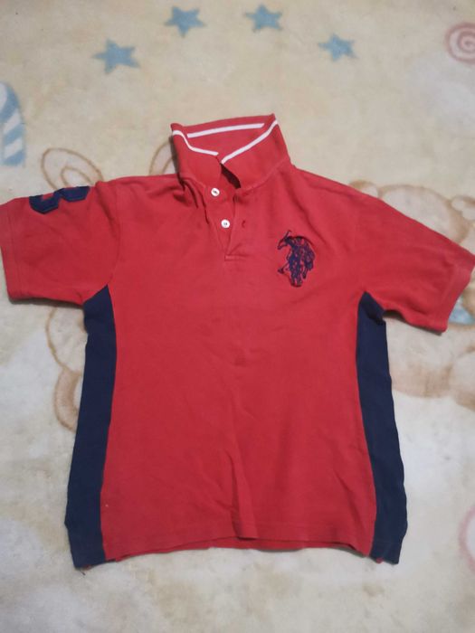 Красная детская футболка