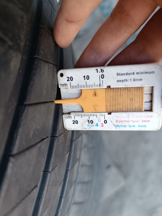 255/45 R20 Mishelin