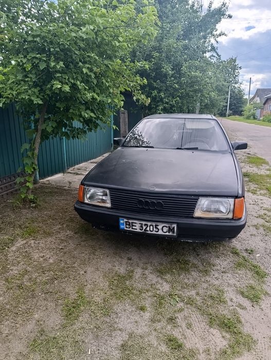 Ауді 100 с3 ,сігара
