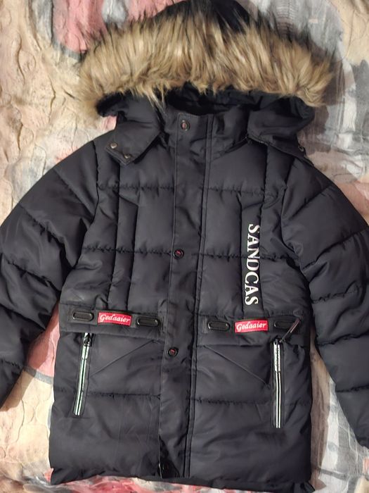 Зимова куртка чорна