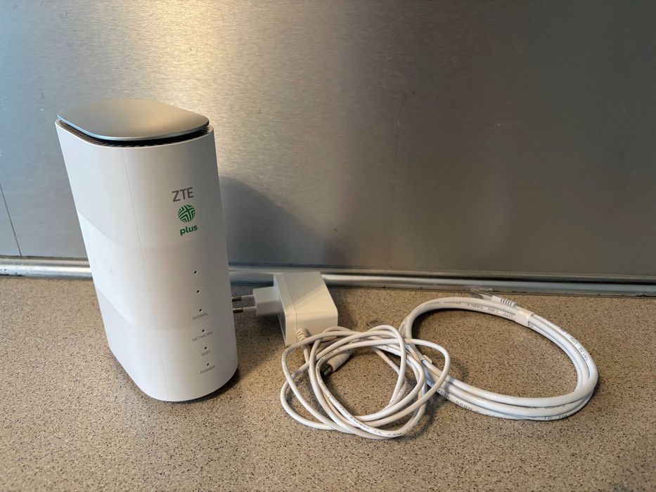 Router 5G,LTE ZTE MC888, bez sim-lock,  w idealnym stanie stanie.