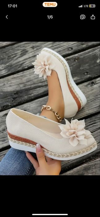 Бежеві туфлі на танкетці жіночі, балетки