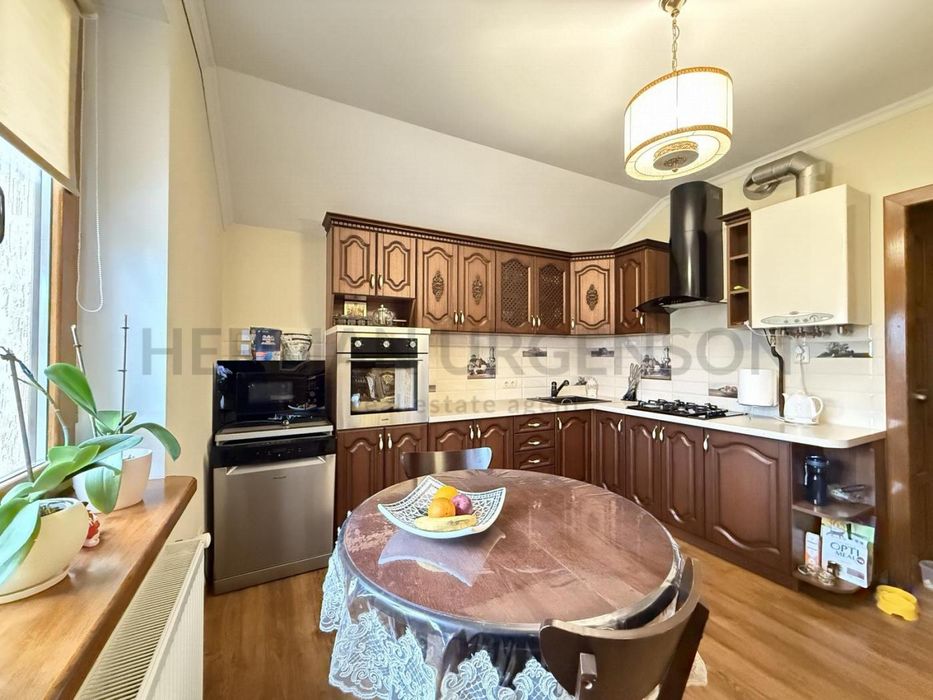 Продаж будинку 185 м.кв / 12 соток / Коритняни