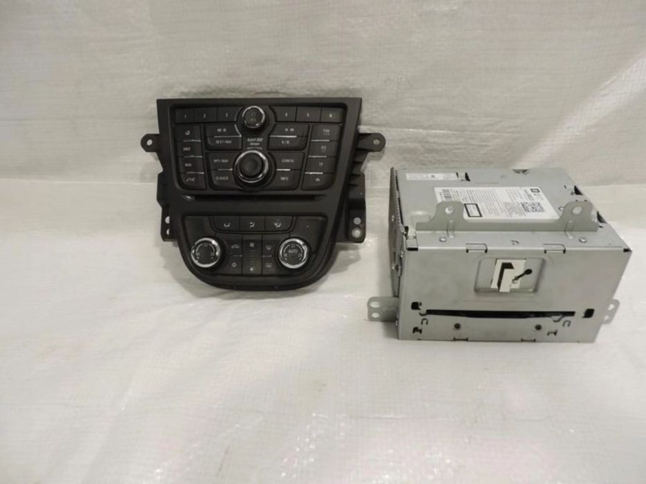 RADIO RADIOODTWARZACZ CD NAVI 950 OPEL MOKKA 84026623 42356784 1347405