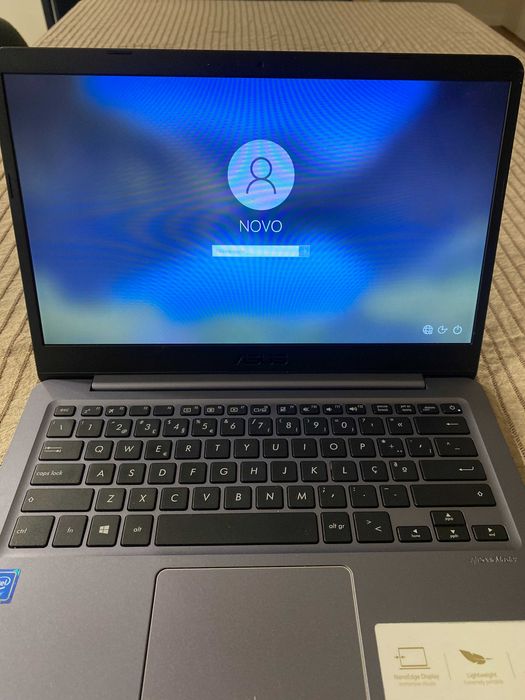 Portátil ASUS VivoBook E12 E203NA | 11.6" | Intel Celeron N3060 | 4GB RAM | Windows 10 Pro | Carregador