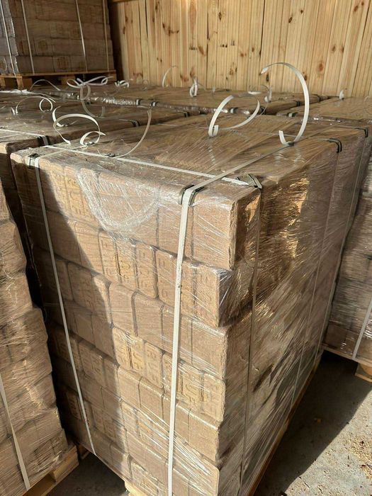 Brykiet Drzewny RUF Kostka Zamiennik Drewno Suchy Paczkowany Winda HDS