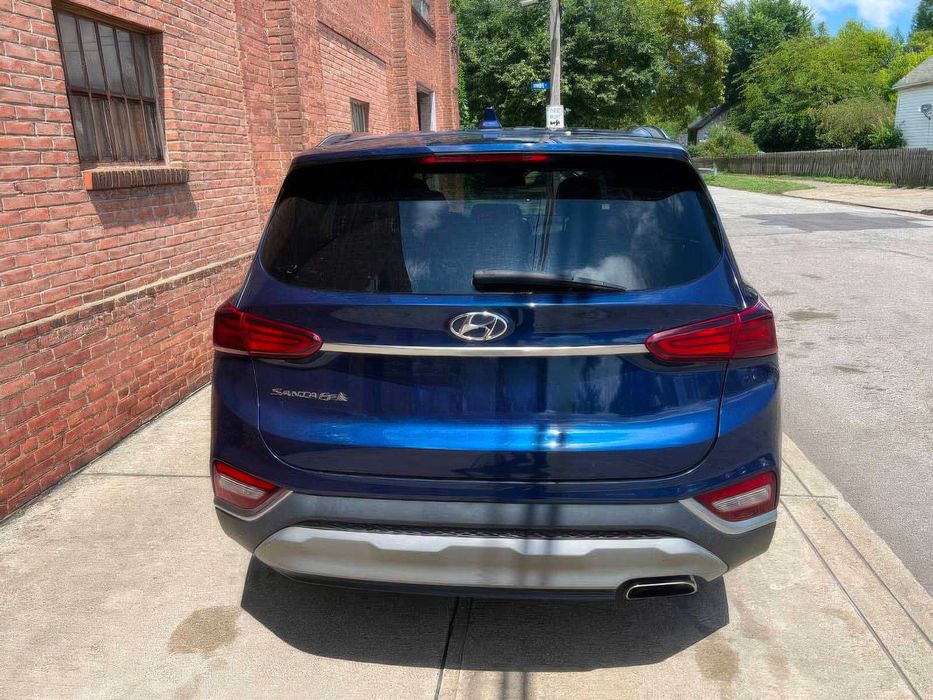 Hyundai Santa Fe SEL      2020