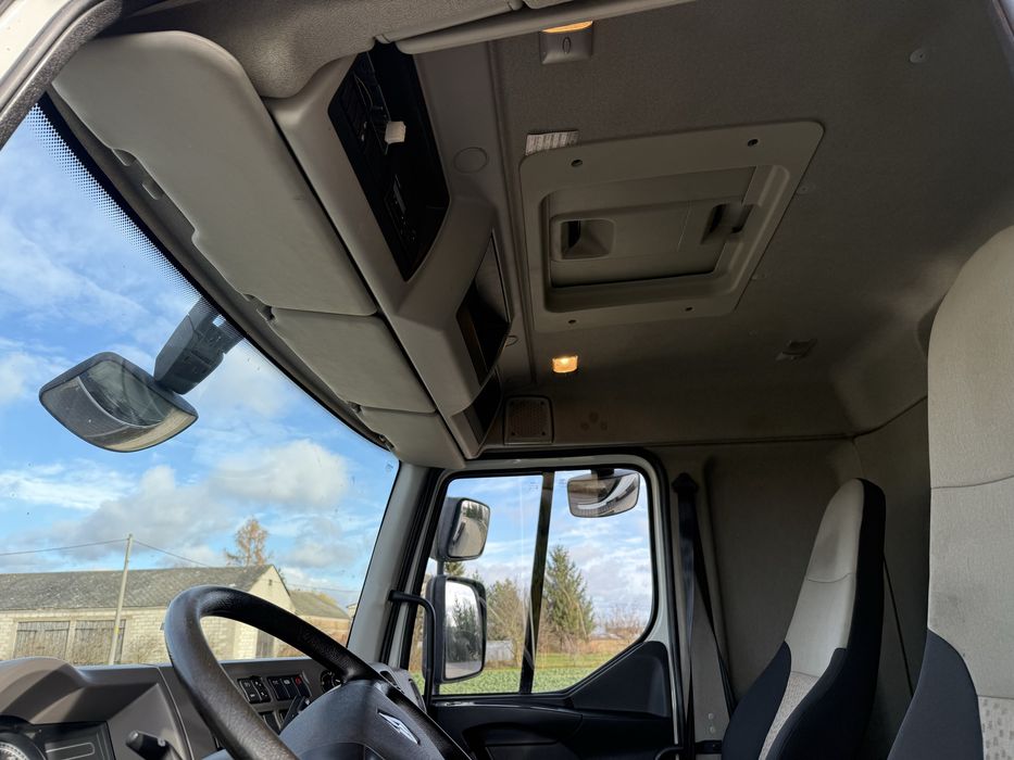 Renault Midlum 220 i Laweta Pomoc Drogowa