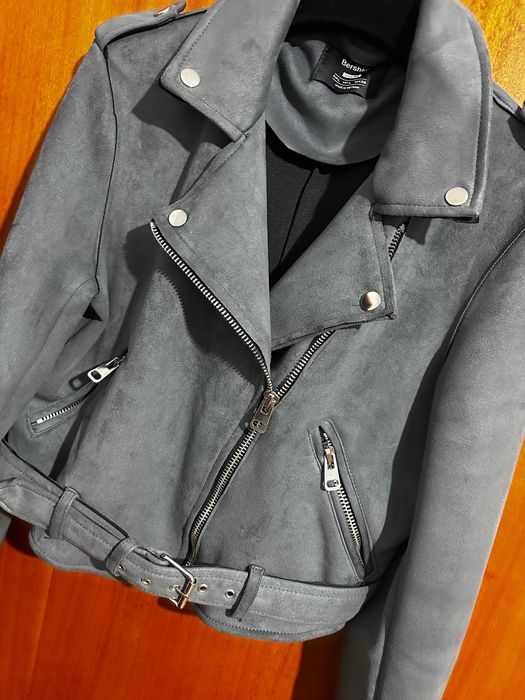 Casaco bershka pele pessêgo cinza