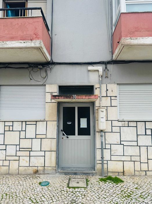 Apartamento t2 à venda na Rua Maria Lalande, 30