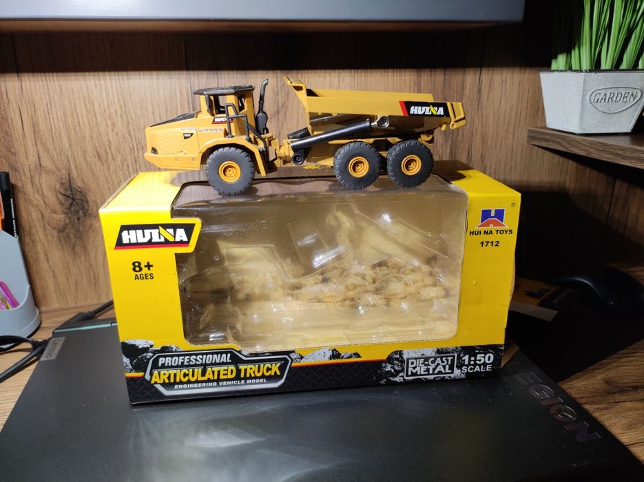 Самосвал Huina  Toys 1712