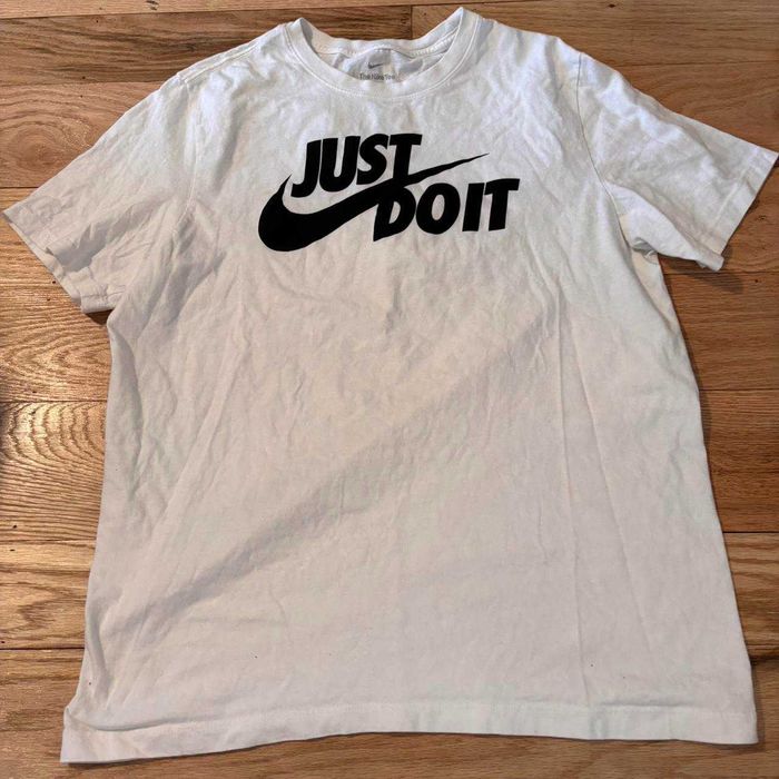 Camisola branca da Nike, tamanho XL