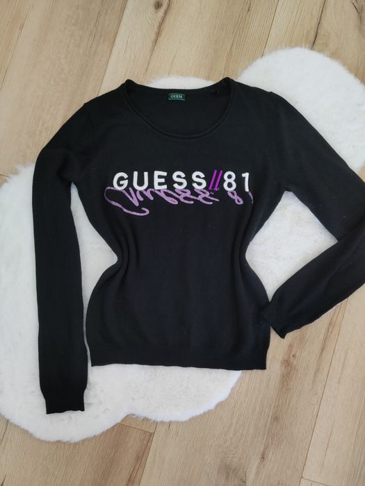 Sweterek czarny damski