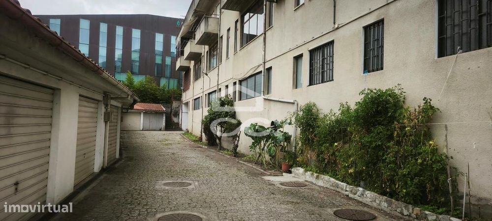 Armazém à venda em Polvoreira, Guimarães
