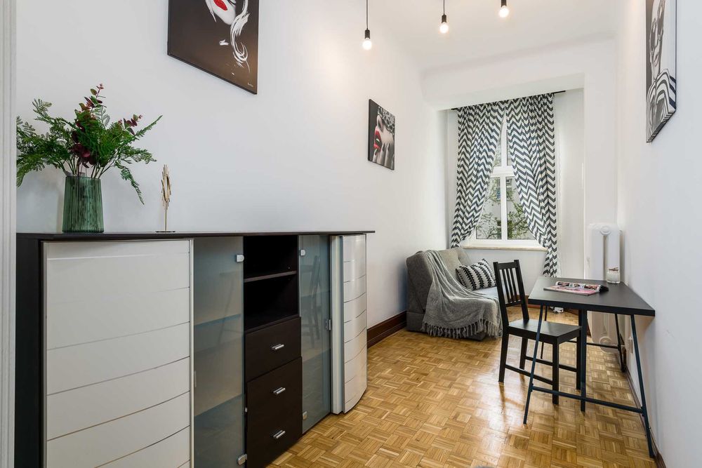 Duży pokój 1-os., centrum, obok Głogowskiej, PKP|Large Single Room, Centre, Near Głogowska, PKP|Велика одномісна кімната,Центр, поруч із Głogowska,PKP