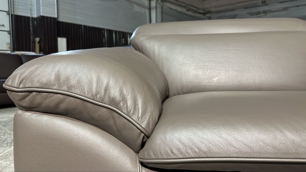 Шкіряний не розкладний кутовий диван. Кожаный не раскладной комплект