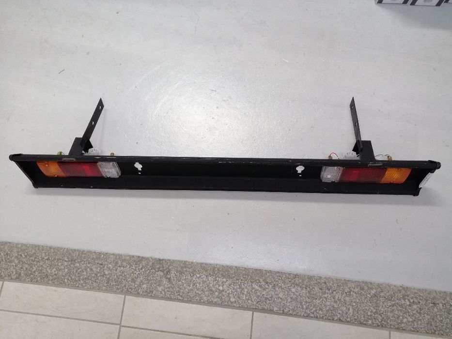 Parachoques trás completo Toyota Hilux NOVO
