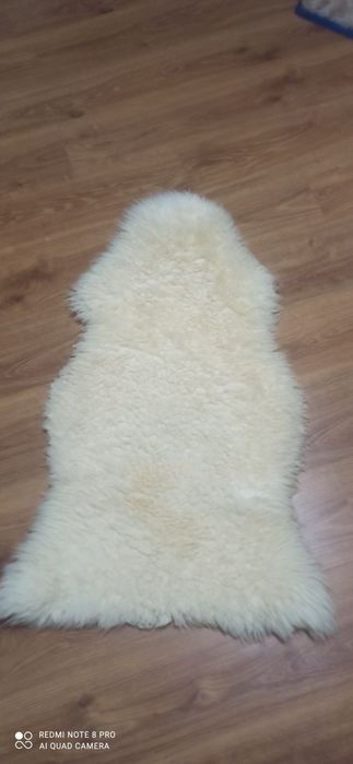 Овеча шкура! Натуральна!